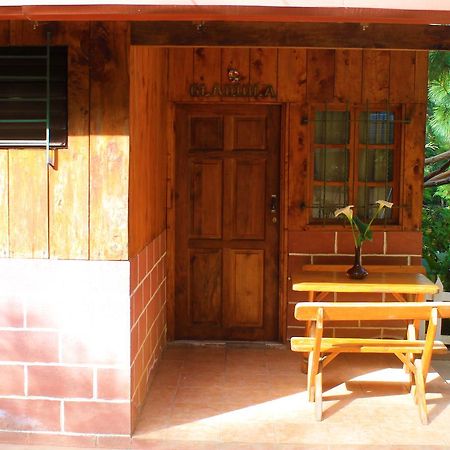 El Pinabete Finca & Cabanas Hotel San Salvador Habitación foto